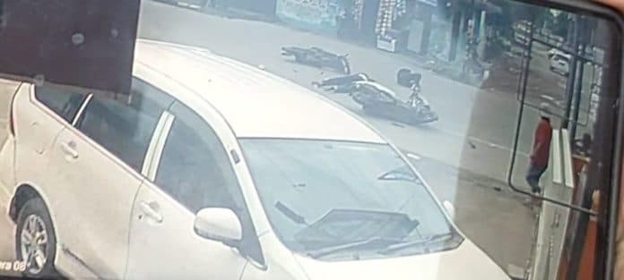 dua_pengendara_motor_terlibat_laga_kambing_di_jalan_panglima_denai