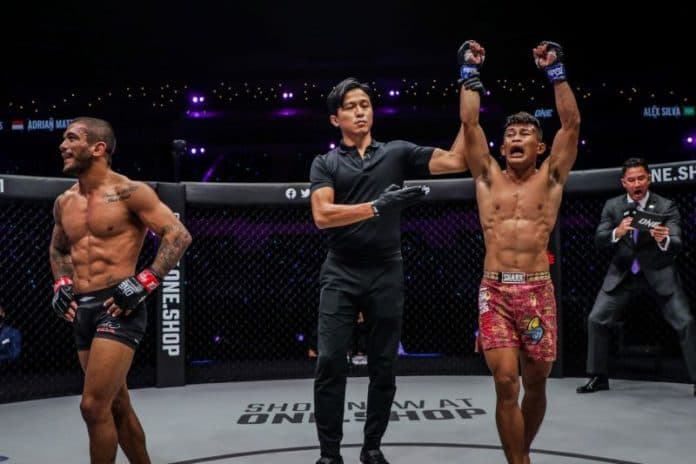 dua_petarung_indonesia_torehkan_hasil_manis_di_one_championship