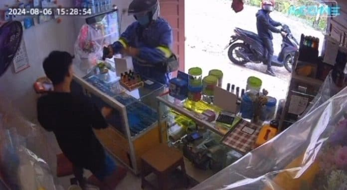 dua_pria_bersenjata_gagal_merampok_kios_ponsel_dan_agen_bri_link_di_asahan