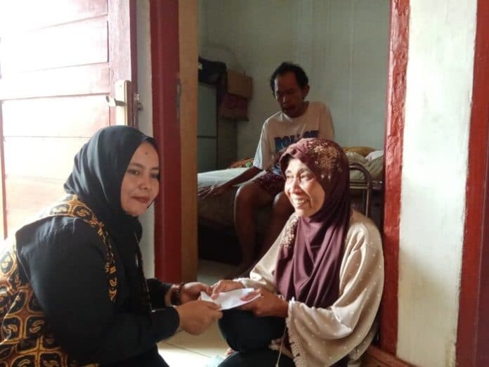 dua_tahun_stroke_wartawan_dapat_bantuan_dari_rumah_aspirasi_sahabat_novri_ompusunggu