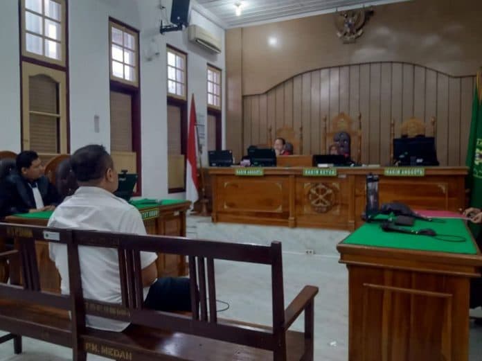 dua_terdakwa_kasus_korupsi_pembangunan_tembok_penahan_pasar_induk_tebing_tinggi_divonis_berbeda