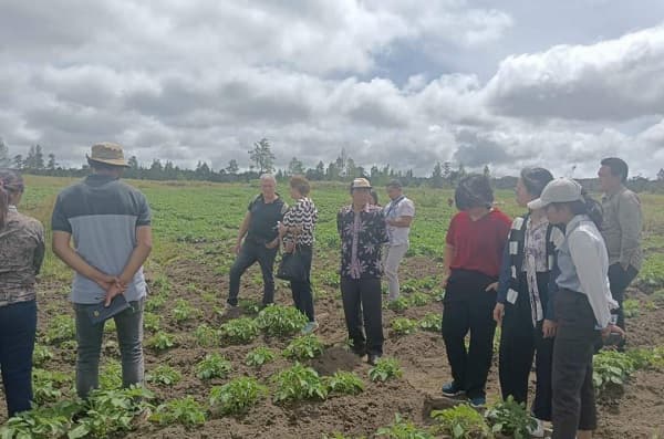 dubes_belanda_dorong_generasi_muda_melirik_pertanian