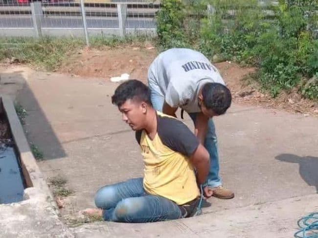 duel_tangan_kosong_anggota_marinir_bekuk_penjambret_hp