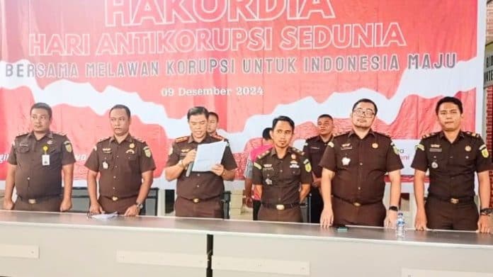 dugaan_korupsi_dana_btt_ta_2022_mantan_bendahara_bpbd_batu_bara_ditahan_kejari