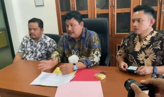 dugaan_korupsi_dana_kur_rp622_juta_marketing_bri_cabang_perdagangan_dijebloskan_ke_penjara