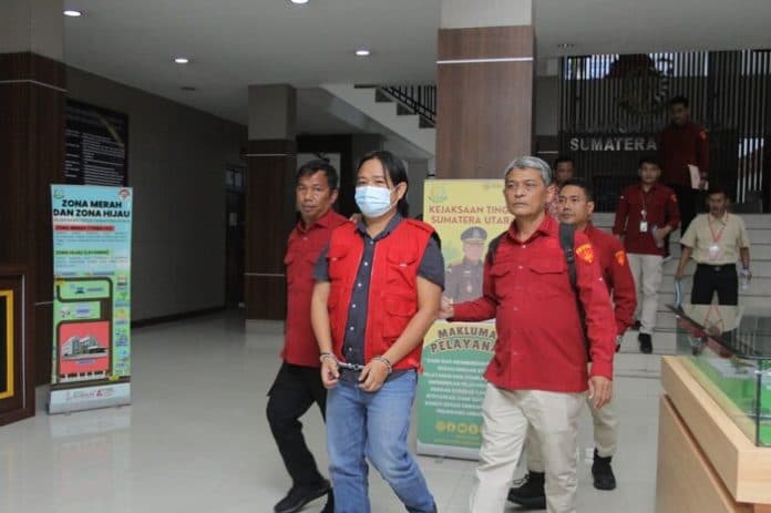 dugaan_korupsi_railink_station_bandara_kualanamu_tersangka_baru_ditahan