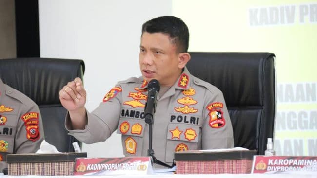 dugaan_motif_pembunuhan_brigadir_j_yang_kian_berkeliaran_dari_pelecehan_zina_hingga_bisnis_gelap
