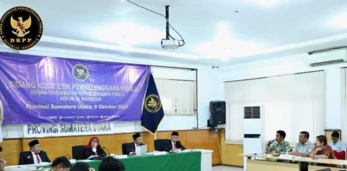 dugaan_pelanggaran_kode_etik_anggota_bawaslu_dairi_disidangkan_dkpp