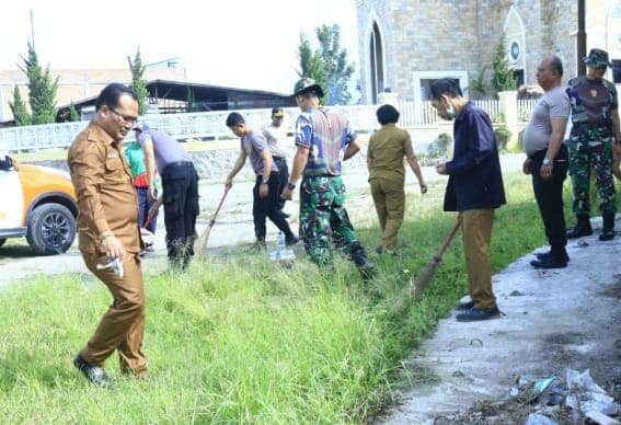 dukung_event_f1h2o_pemkab_samosir_dan_tni_polri_kurve_bersama