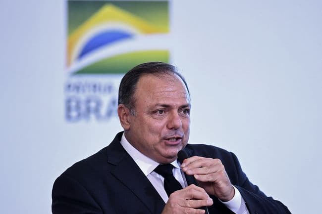 eduardo_pazuello_menkes_brazil_kembali_masuk_rumah_sakit_akibat_covid_19