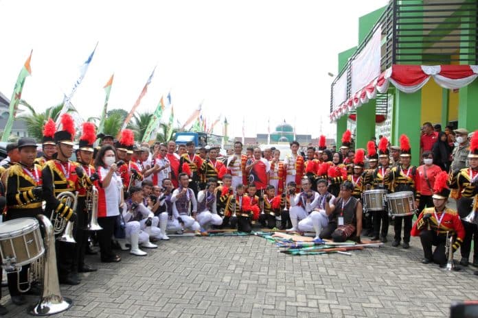 edy_rahmayadi_buka_kejuaraan_marching_band_se_sumut