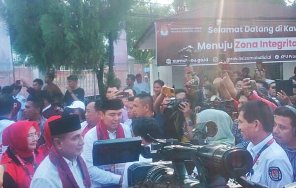 edy_rahmayadi_hasan_basri_daftar_ke_kpu_sumut_di_hari_terakhir