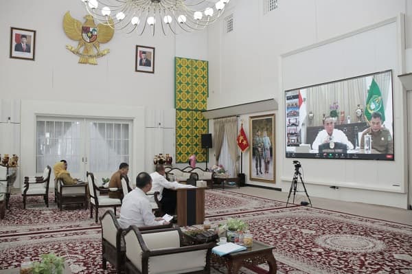 edy_rahmayadi_laporkan_penanganan_stunting_hingga_pengentasan_kemiskinan_ekstrem_ke_menteri