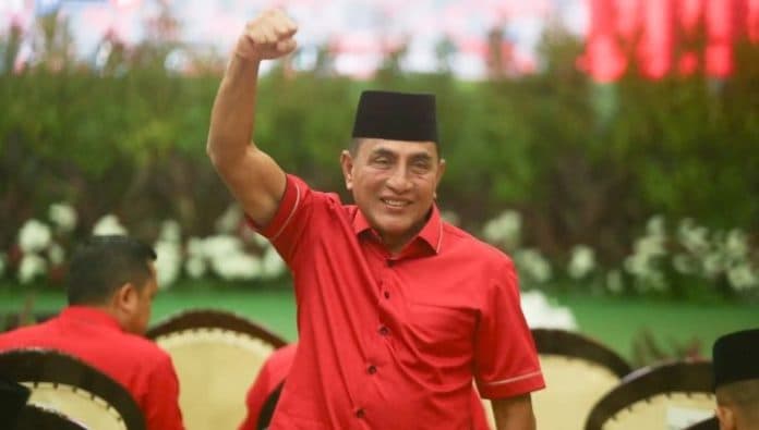 edy_soal_sosok_cawagubnya_kalau_difoto_tingginya_sama_simetris