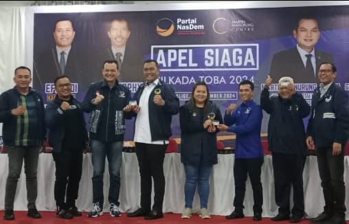 efendi_murphy_optimis_menang_pilkada_toba_2024_dengan_dukungan_nasdem