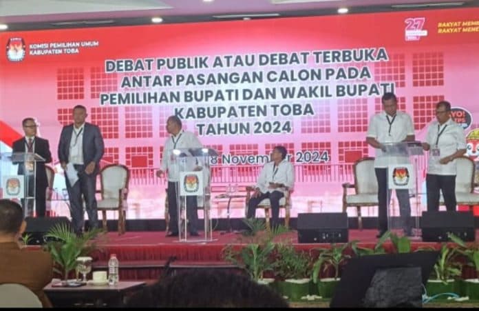 effendi_murphy_sapu_bersih_pertanyaan_buat_paslon_lain_kelabakan