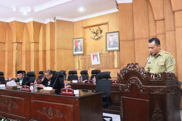 ekonomi_makro_batu_bara_alami_pertumbuhan_jadi_408