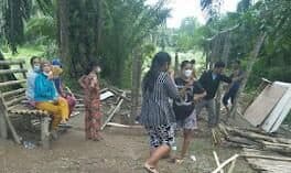 emak_emak_datangi_barak_di_binjai_barat_minta_lapak_judi_dan_narkoba_dibongkar
