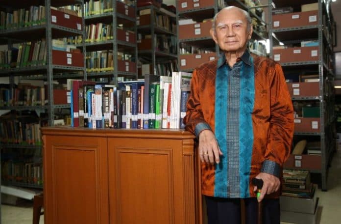 emil_salim_menolak_penghargaan_climate_menganggap_konvensi_rio_tidak_terpenuhi