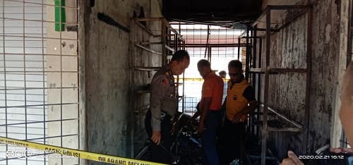empat_kios_di_pasar_sakti_tebing_tinggi_habis_dilalap_api