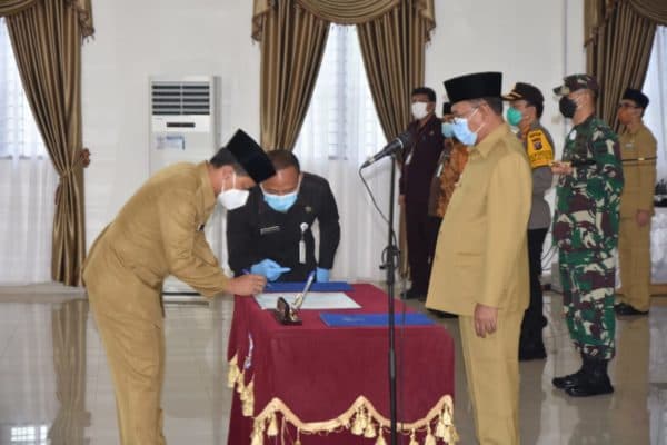 empat_pejabat_eselon_ii_pemkab_deli_serdang_dirotasi_satu_orang_dinonaktifkan