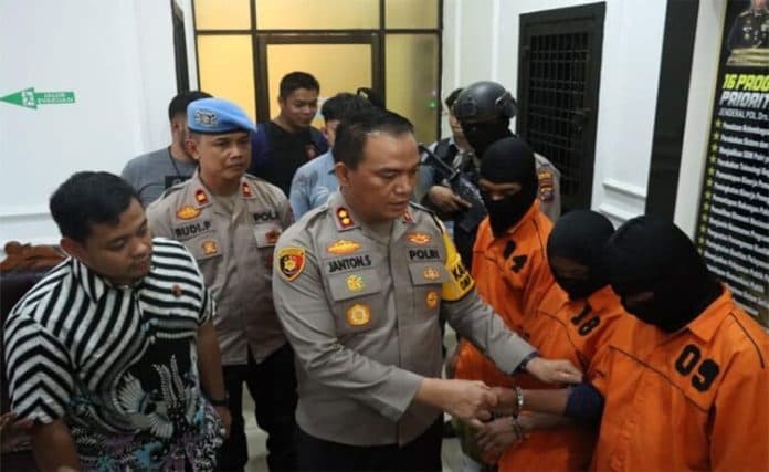 empat_pelaku_curas_akibatkan_supir_truk_tewas_di_belawan_ditangkap_polisi