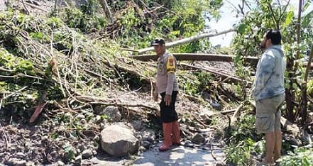 enam_pekerja_tambang_tetimbun_longsor_di_gorontalo