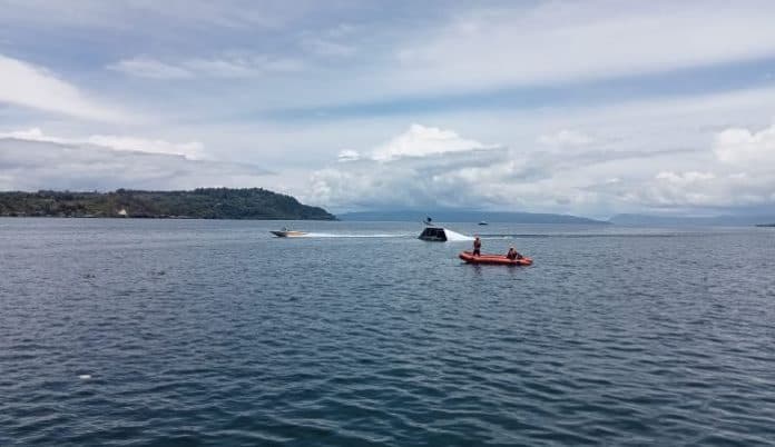 enceng_gondong_yang_penuhi_lokasi_cabor_ski_air_sudah_dibersihkan