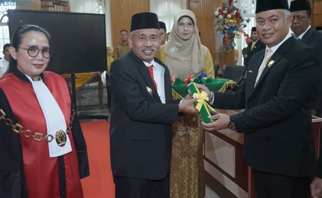 epi_irwansyah_pane_dari_partai_golkar_jabat_ketua_dprd_asahan_2024_2029