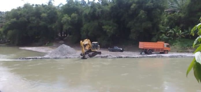 erosi_ptpn_iv_gunung_pamela_diduga_akibat_galian_c_di_sungai_bah_bolon