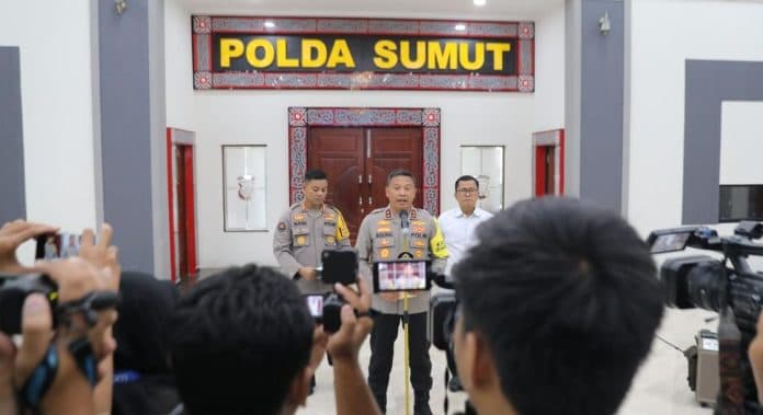 event_aquabike_jetski_champions_toba_berjalan_lancar_kapolda_terima_kasih_masyarakat_sumut