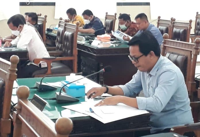f_demokrat_minta_pemko_siantar_fokus_memberi_pelayanan_kesehatan