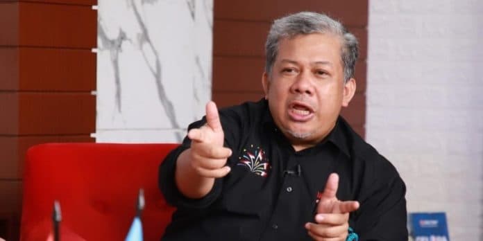 fahri_hamzah_ungkap_bisikan_presiden_prabowo_saat_melantiknya_jadi_wamen