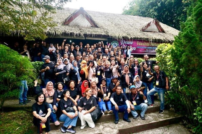 fakultas_pertanian_universitas_darma_agung_gelar_reuni_akbar_dan_seminar_ilmiah