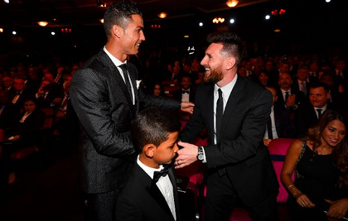 fantastis_tiket_ronaldo_vs_messi_seharga_rp411_m_dilelang