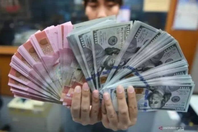 fasilitas_repo_the_fed_diprediksi_dorong_penguatan_rupiah