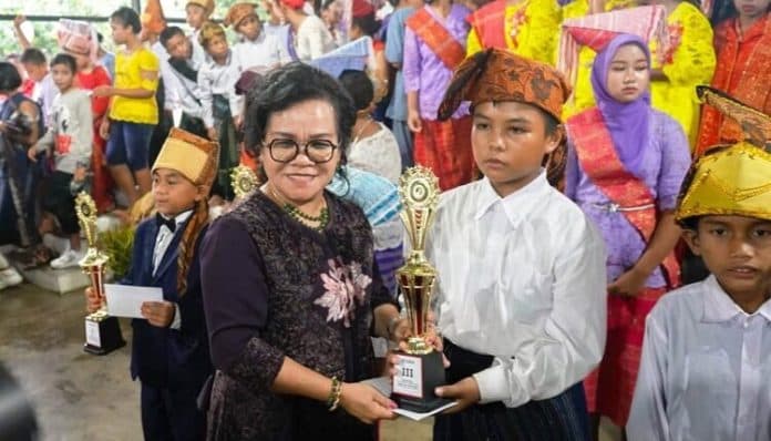 festival_seni_dan_budaya_bupati_simalungun_terobosan_mempertahankan_kebudayaan_daerah