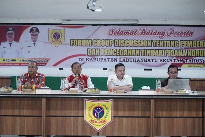 fgd_pemberantasan_tipikor_dorong_asn_pemkab_labusel_berperan_aktif_cegah_korupsi