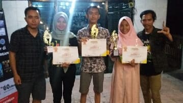 fiona_febiola_bakkara_juara_pertama_lomba_cipta_baca_puisi