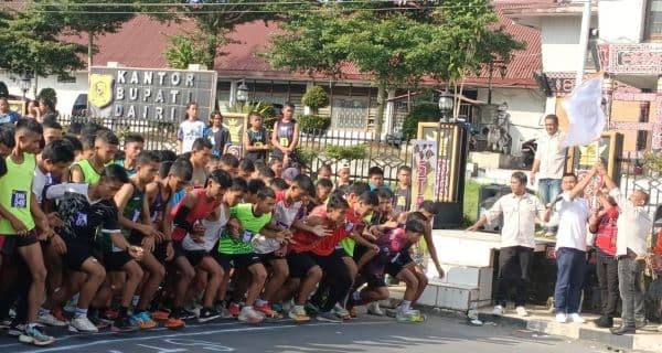 fkgor_dairi_seleksi_atlet_latihan_permanen_melalui_lomba_lari_sejauh_3_5_km
