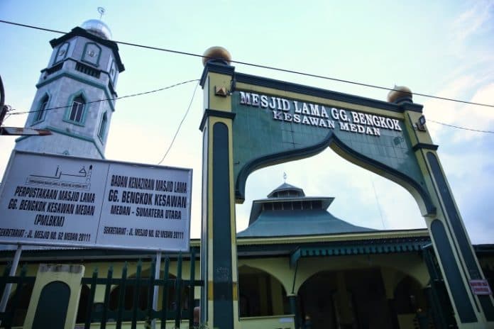 fokus_lensa_semarak_ramadhan_di_masjid_lama_gang_bengkok