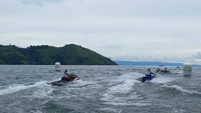 fokus_lensa_sesi_endurance_peserta_aquabike_jetski_world_championship_2023
