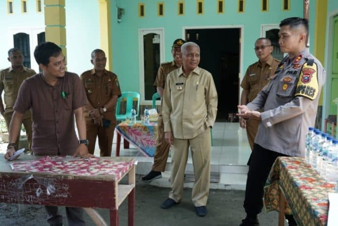 forkopimda_asahan_tinjau_kesiapan_tps_jelang_pilkades