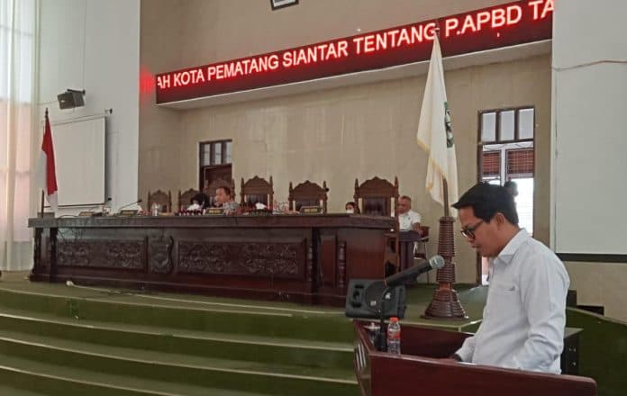 fraksi_demokrat_sampaikan_9_catatan_atas_pengantar_nota_keuangan_wali_kota_siantar