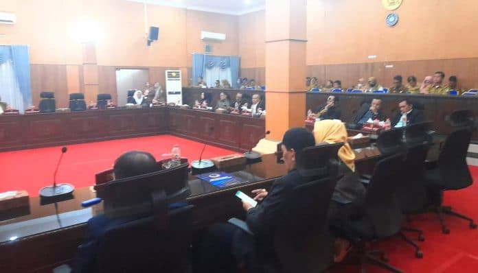 fraksi_gerindra_dprd_batu_bara_tidak_hadiri_paripurna_perubahan_ranperda