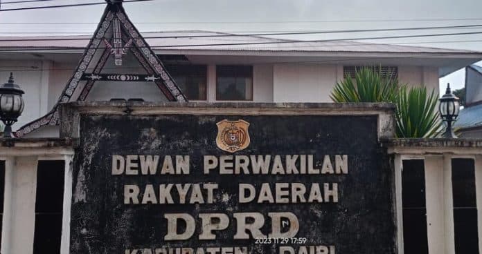 fraksi_golkar_abaikan_instruksi_ketua_partai_gerindra_dan_demokrat_usulkan_pj_bupati_dairi_dari_pemprov_sumut