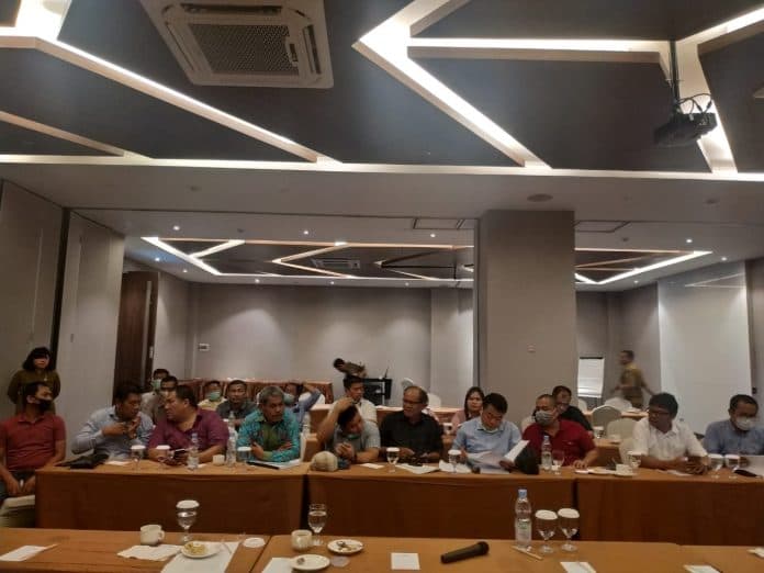 fraksi_layangkan_mosi_tak_percaya_kepada_ketua_dprd_deli_serdang