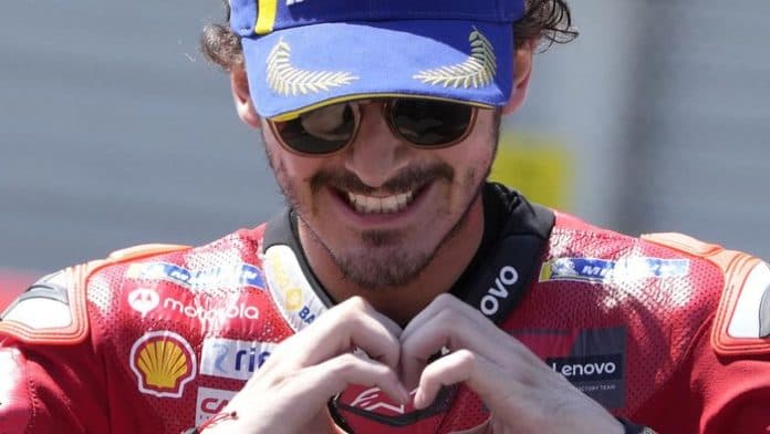 francesco_bagnaia_tersenyum_manis_di_puncak_berikut_klasemen_motogp_2023