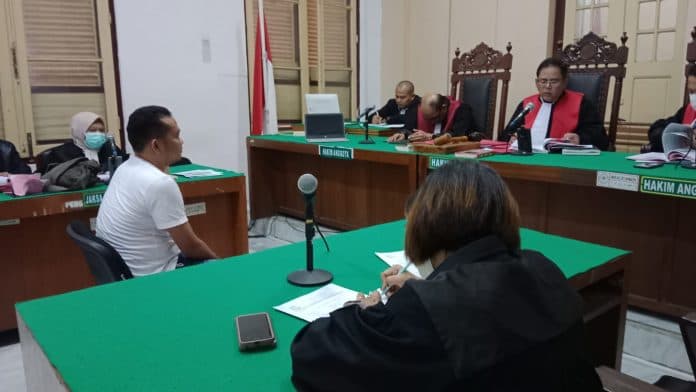 gagal_bawa_20_kg_sabu_ke_palembang_aidil_dan_arifin_diadili