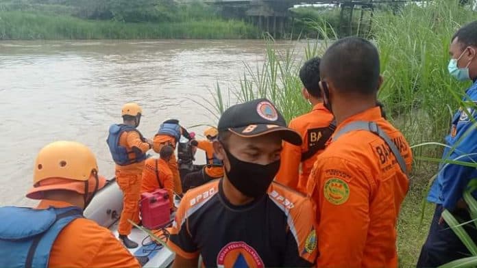 gagal_ke_pantai_cermin_pelajar_smpn_i_lubuk_pakam_hanyut_di_sungai_ular